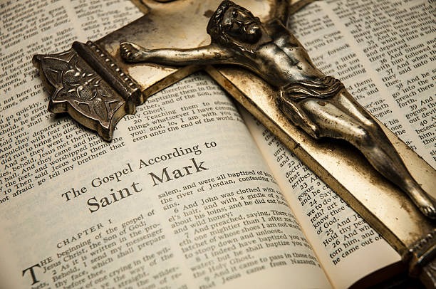 Apa itu Injil? – In Medio Ecclesiae